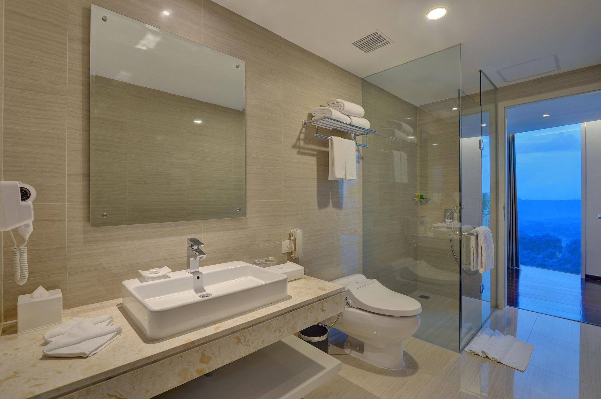 Platinum Adisucipto Hotel & Conference Center Kalasan Zewnętrze zdjęcie