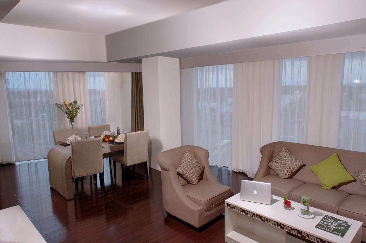 Platinum Adisucipto Hotel & Conference Center Kalasan Zewnętrze zdjęcie