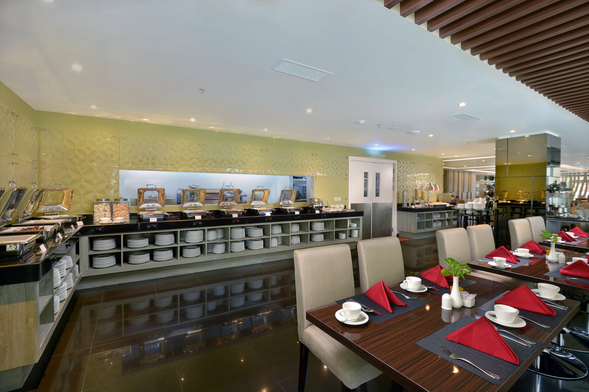Platinum Adisucipto Hotel & Conference Center Kalasan Zewnętrze zdjęcie