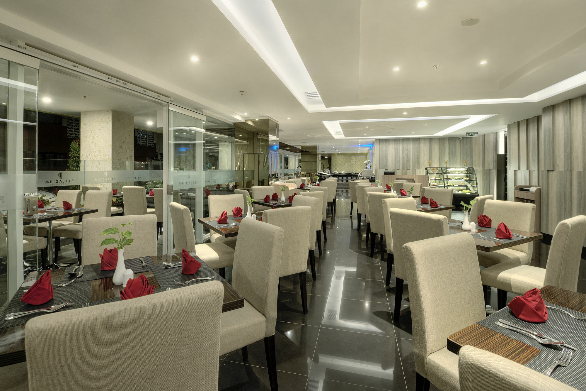 Platinum Adisucipto Hotel & Conference Center Kalasan Zewnętrze zdjęcie
