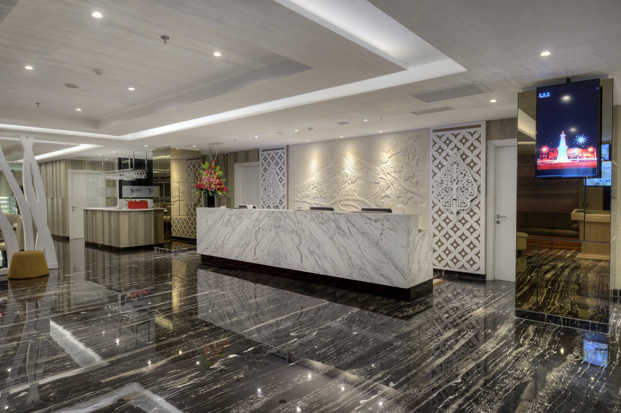 Platinum Adisucipto Hotel & Conference Center Kalasan Zewnętrze zdjęcie