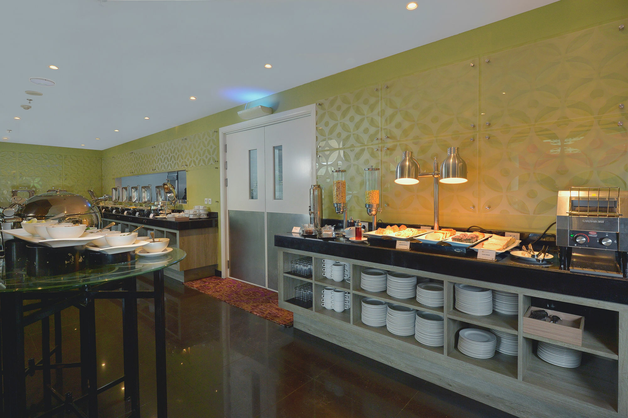 Platinum Adisucipto Hotel & Conference Center Kalasan Zewnętrze zdjęcie